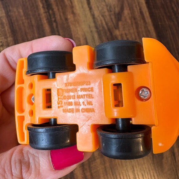 Little People DC Super Friends Penguin Duck Car Wheelies - Picture 5 of 6